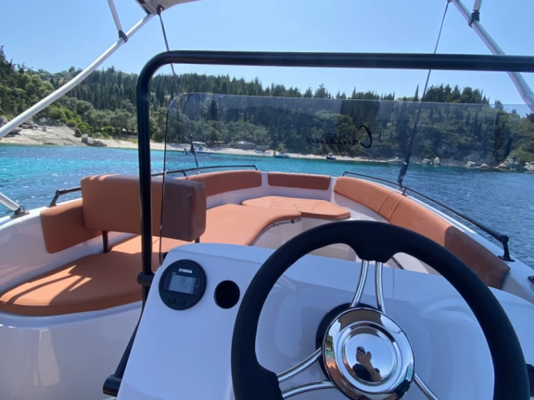 Hire Motorboat with or without skipper Nireus Lákka