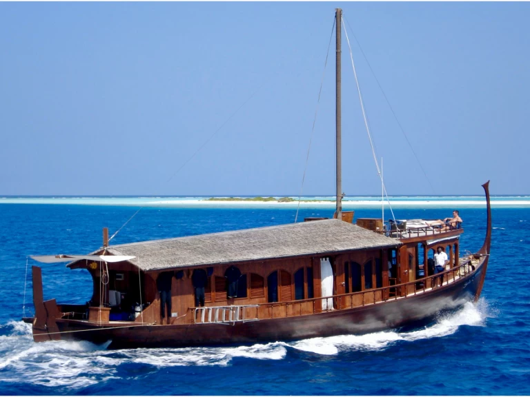 Hire Luxury Yacht with or without skipper  Malé