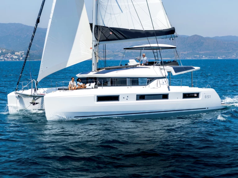 Yacht charter El Gouna - Lagoon Lagoon 51 on SamBoat