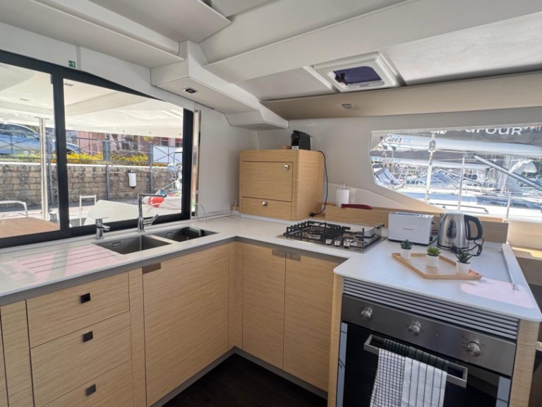 Yacht hire Furnari cheap Tanna 47