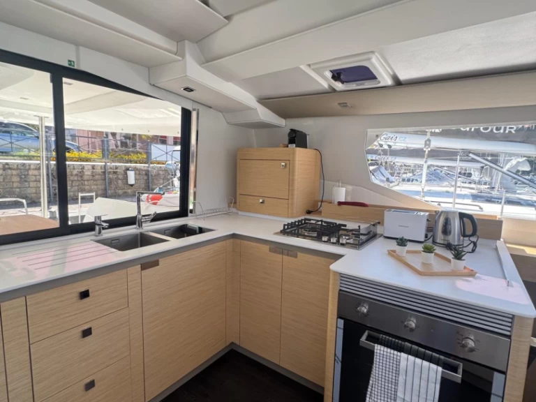 Yacht hire Furnari cheap Tanna 47