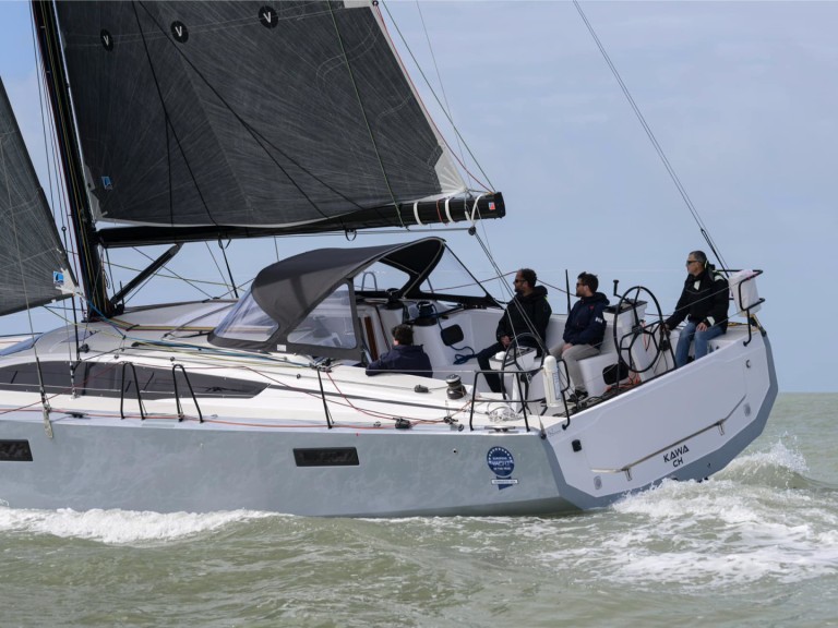 Hire Sailboat RM with a boat licence