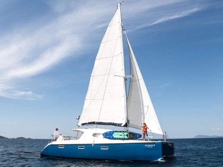 Yacht charter Quiberon - Nautitech Nautitech 40 on SamBoat