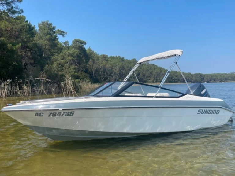 Hire Motorboat with or without skipper Sunbird Bordeaux