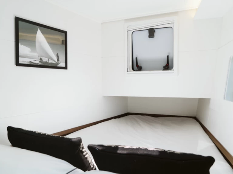 Hire a Lagoon Lagoon 40 Sant Antoni de Portmany