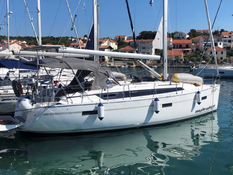 Hire Sailboat with or without skipper Bavaria Murter-Kornati