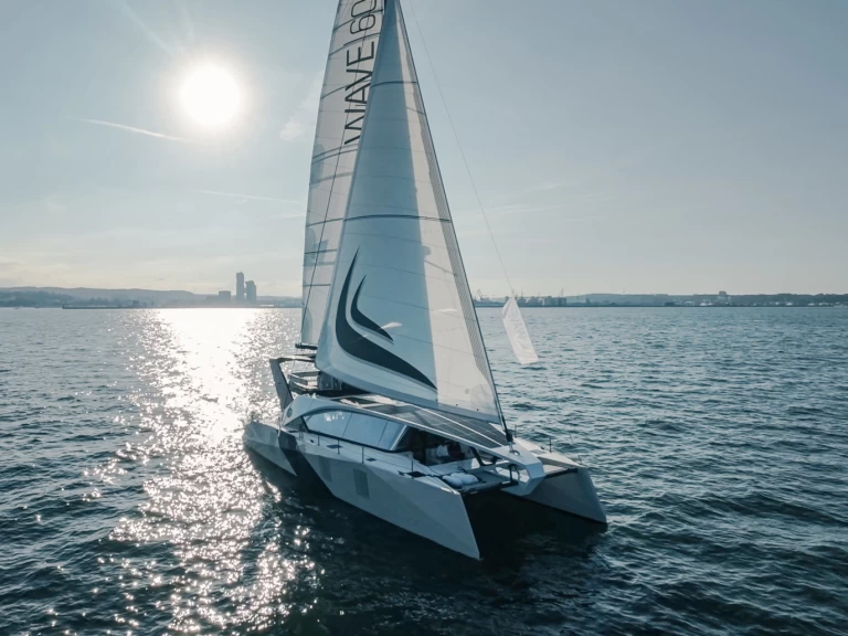 Yacht hire Paradise Island cheap Wave 60 - 4 + 2 cab.