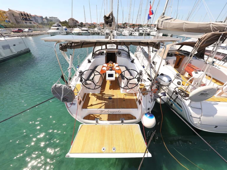 Yacht hire Murter-Kornati cheap Cruiser 41S