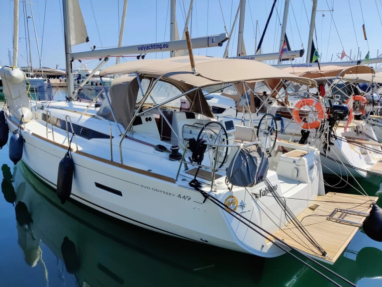 Sailboat hire in Sukošan - Jeanneau Sun Odyssey 449