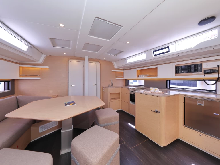 Sailboat hire in Trogir - Dufour Dufour 44