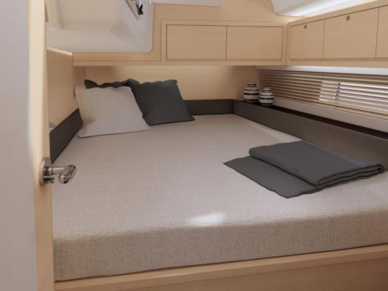 Sailboat hire in Seget Donji - Dufour Dufour 470