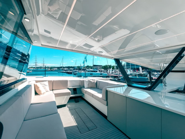 Hire Catamaran with or without skipper Wave Catamarans Paradise Island