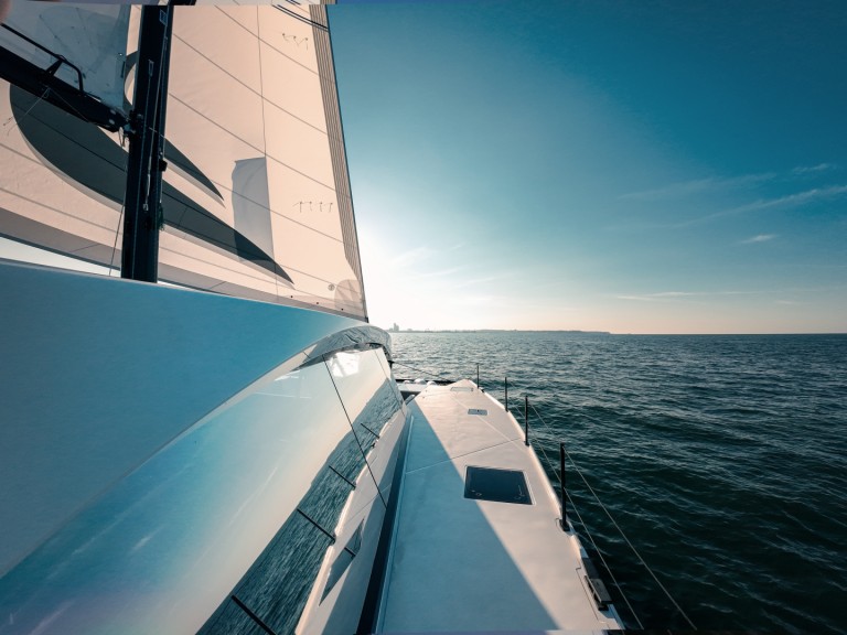 Wave Catamarans Wave 60 - 4 + 2 cab. charter bareboat or skippered in  Paradise Island