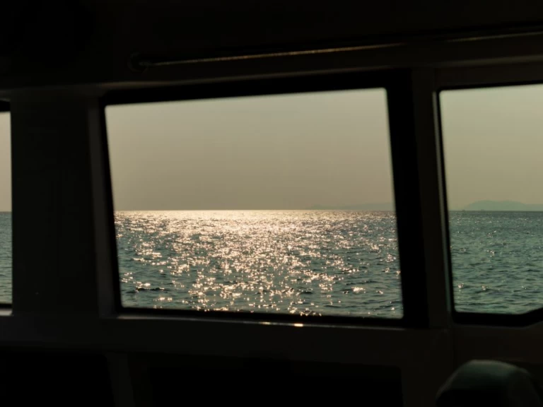 Axopar Axopar 37 XC Cross Cabin charter bareboat or skippered in  Lagonisí