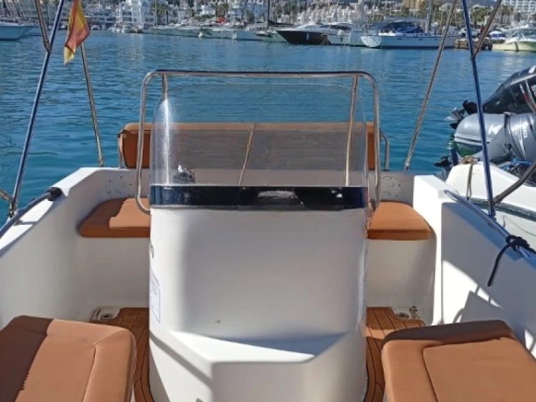 Hire Motorboat with or without skipper Mareti Benalmádena