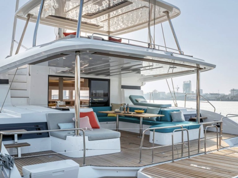 Hire Catamaran with or without skipper Lagoon Bonifacio