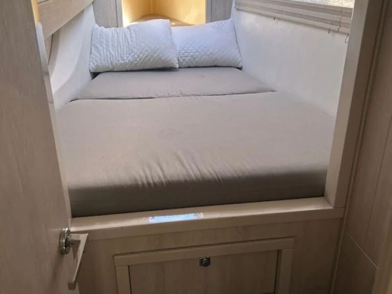 Charter a Leopard Leopard 434 PC in Préveza on Samboat