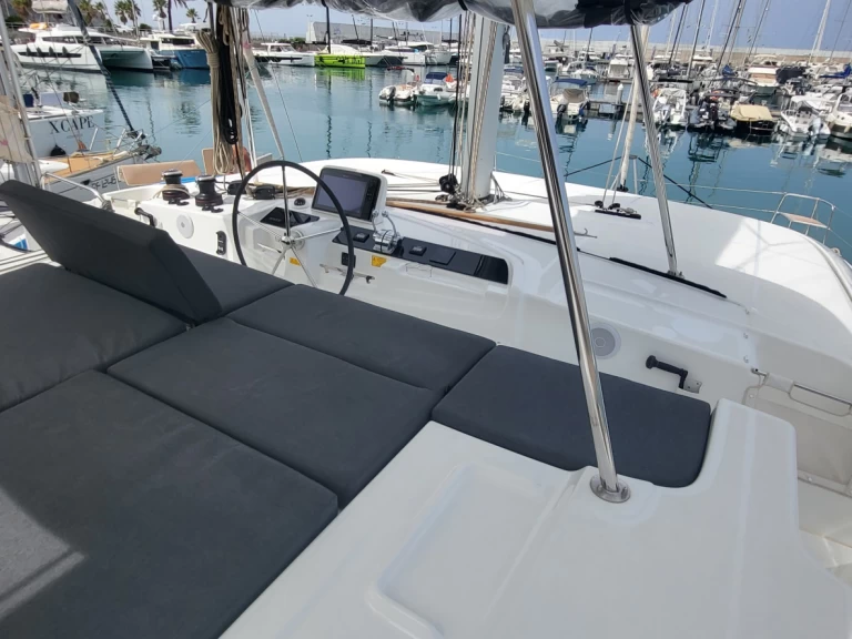 Hire Catamaran with or without skipper Lagoon Golfo Aranci