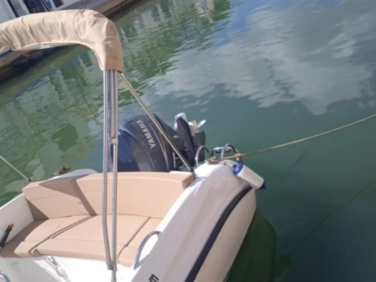 Yacht charter Ciutadella de Menorca - polyeste yacht Marion 630 cabine on SamBoat