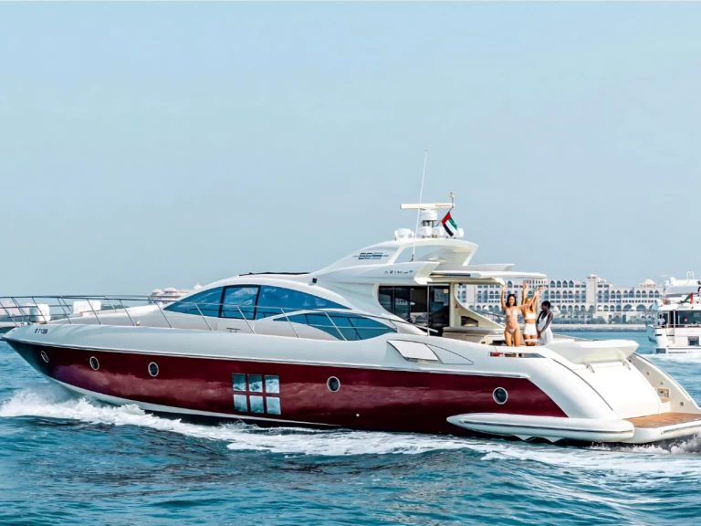 Luxury Yacht hire in Dubaï harbour - Custom Made Custom made