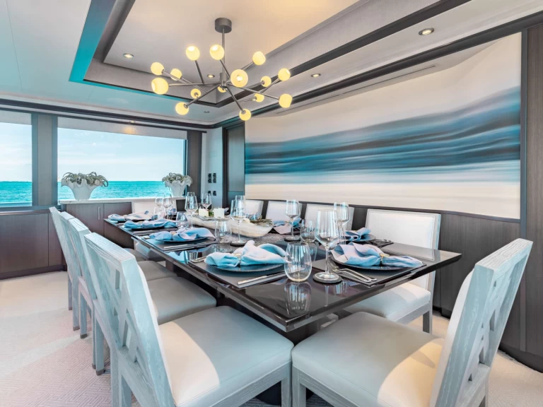 Hire a Westport MEMENTO VIVERE Saint Martin