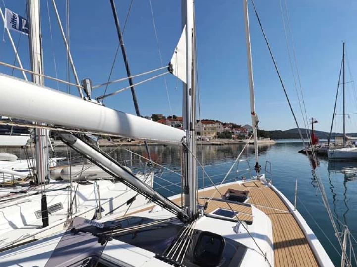 Hire Sailboat Dufour with a boat licence