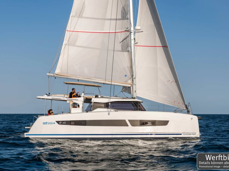 Hire Catamaran with or without skipper Fountaine Pajot Can Pastilla