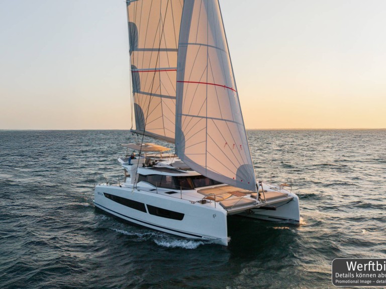 Catamaran to hire Can Pastilla at the best price