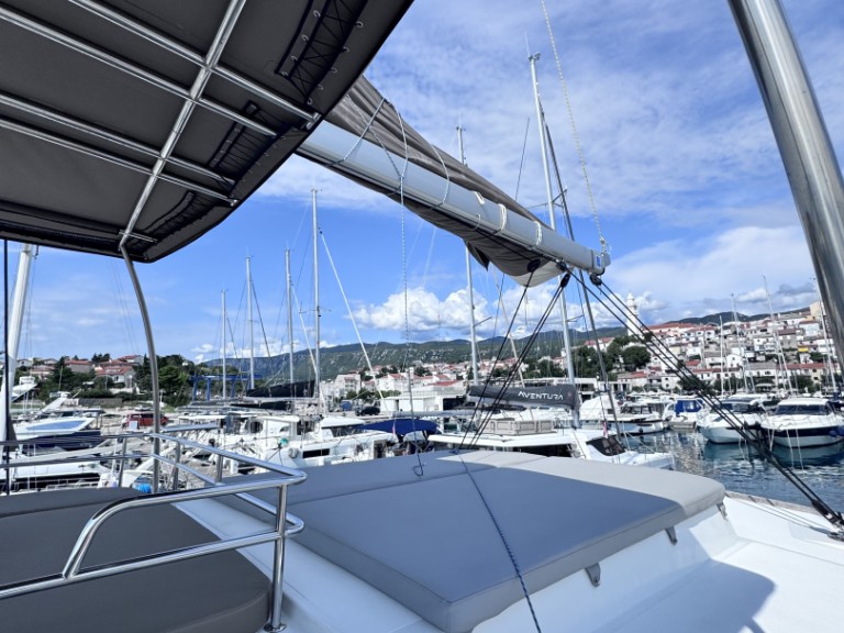 Catamaran to hire Novi Vinodolski at the best price