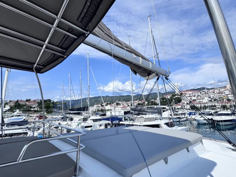 Catamaran to hire Novi Vinodolski at the best price