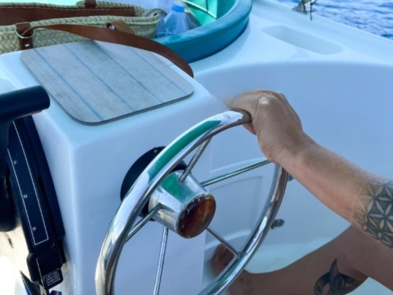 Motorboat to hire Port d'Addaia (Port) at the best price