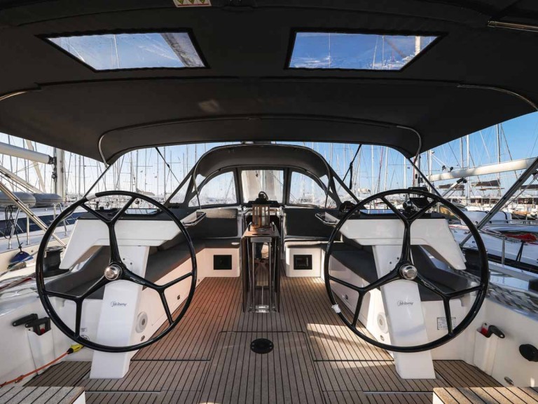 Charter a Bavaria Bavaria C46 in Murter-Kornati on Samboat