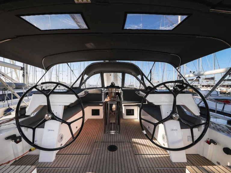 Charter a Bavaria Bavaria C46 in Murter-Kornati on Samboat