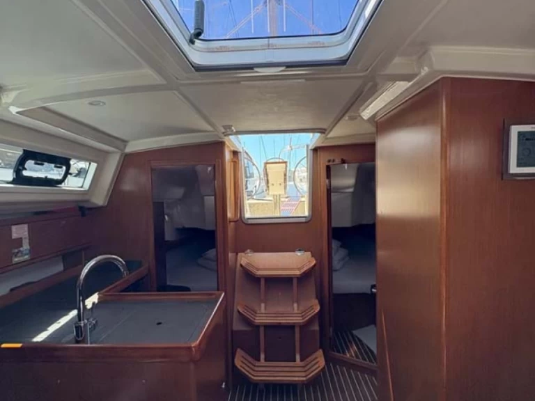 Yacht hire Murter-Kornati cheap Cruiser 34