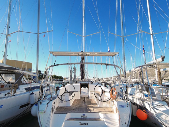 Yacht charter Biograd na Moru - Bavaria Cruiser 46 on SamBoat