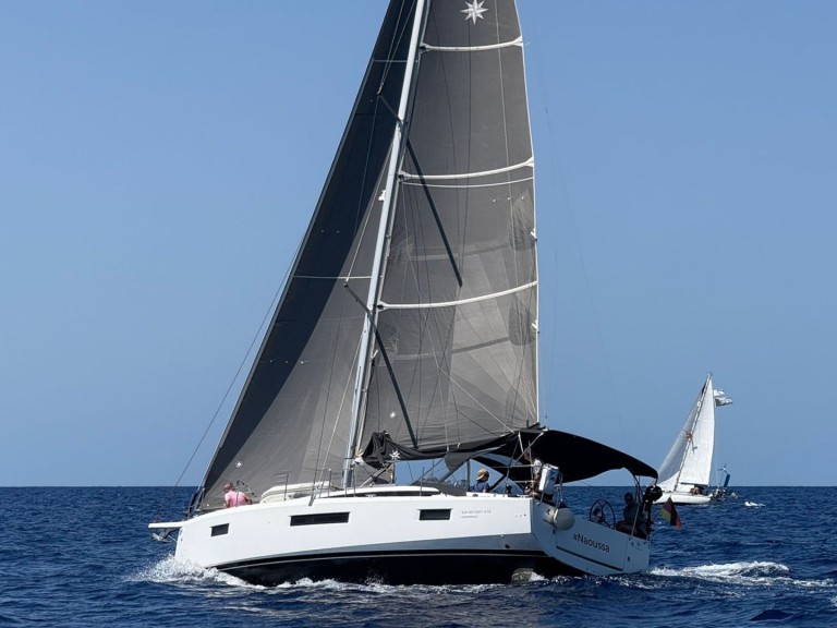 Sailboat hire in Palma de Mallorca - Jeanneau Sun Odyssey 410