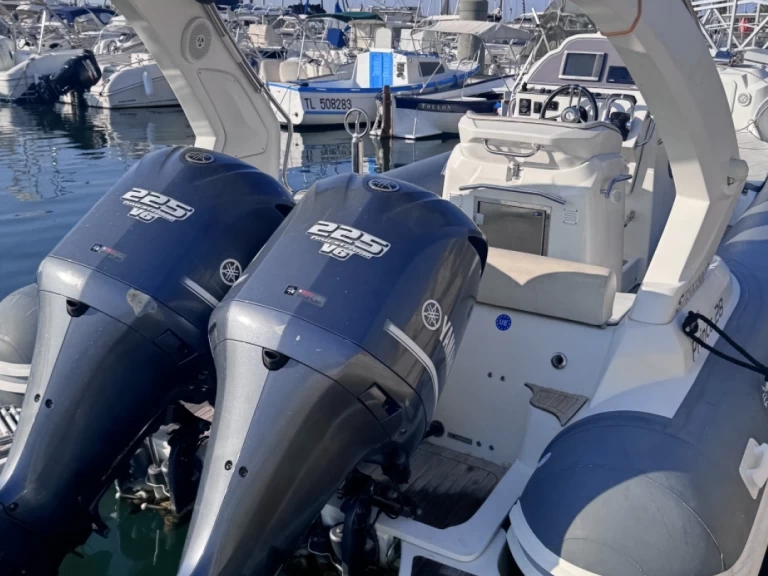 Hire RIB with or without skipper Nuova Jolly Saint-François