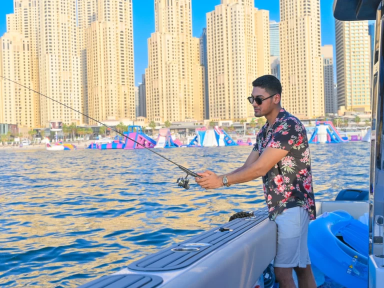 Catamaran to hire Dubai at the best price