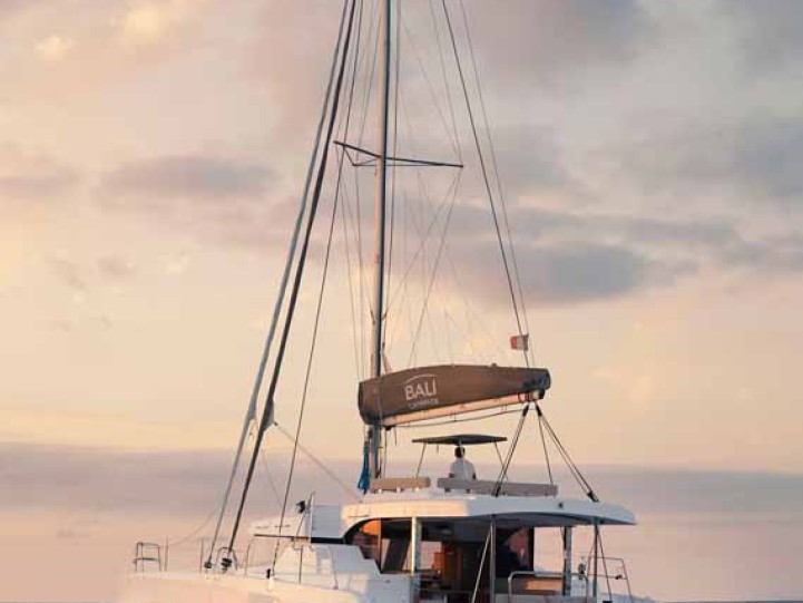 Catamaran to hire Palma de Mallorca at the best price