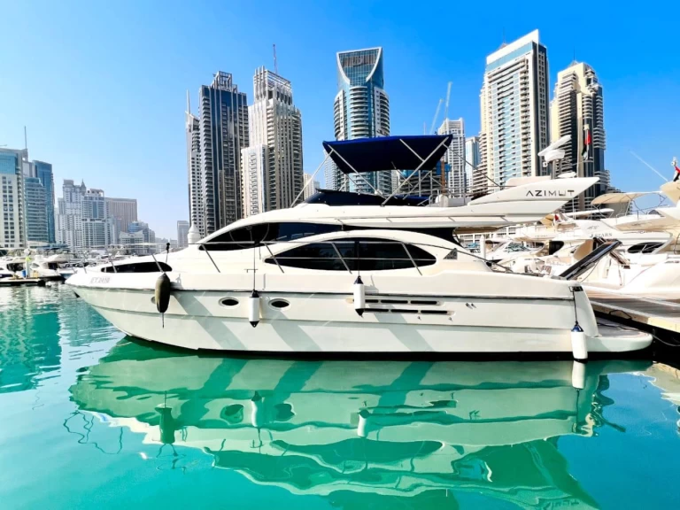 Hire Motorboat with or without skipper Azimut Dubai Marina