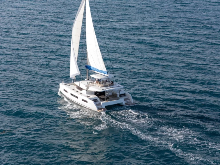 Yacht hire Belize cheap BELLISSIMA