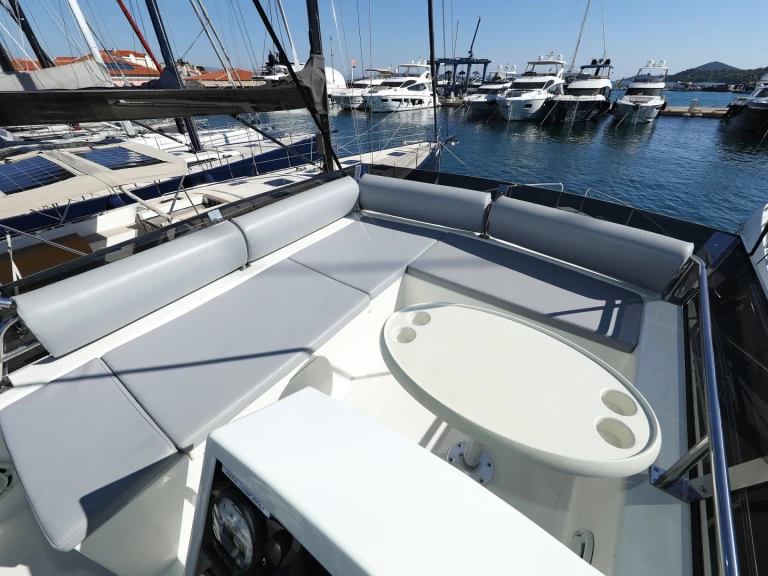 Hire Luxury Yacht with or without skipper Cobra Yachts Punat