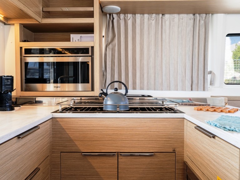 Catamaran hire in Rhodes (City) - Lagoon Lagoon 46