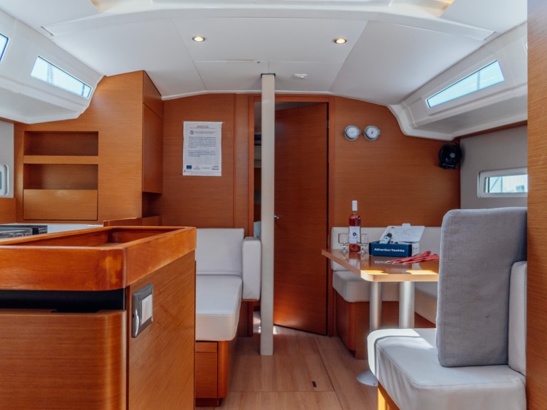 Sailboat hire in Kos - Jeanneau Sun Odyssey 410