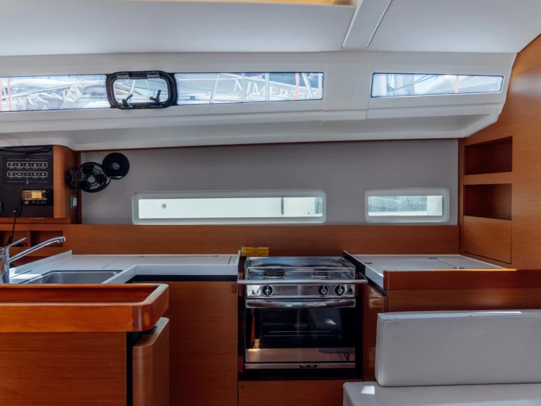 Hire Sailboat with or without skipper Jeanneau Kos