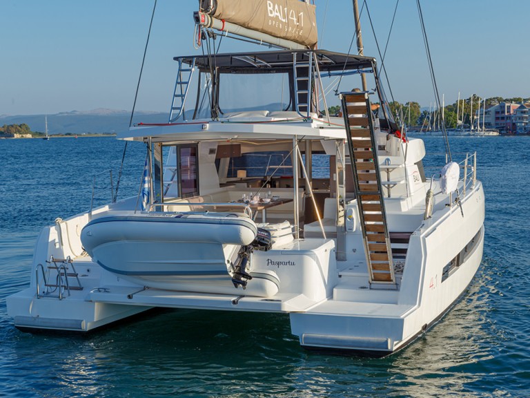Charter a Bali Bali 4.1 in Préveza on Samboat
