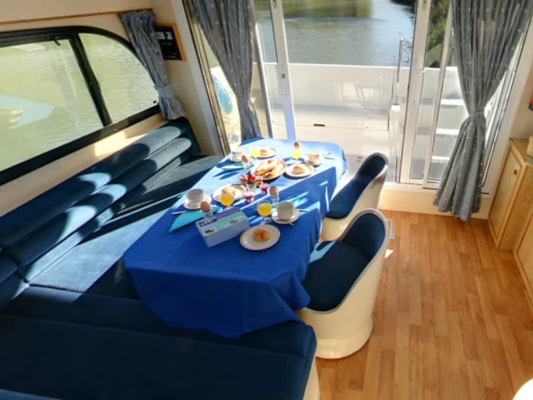 Yacht hire Castelnaudary cheap Caprice