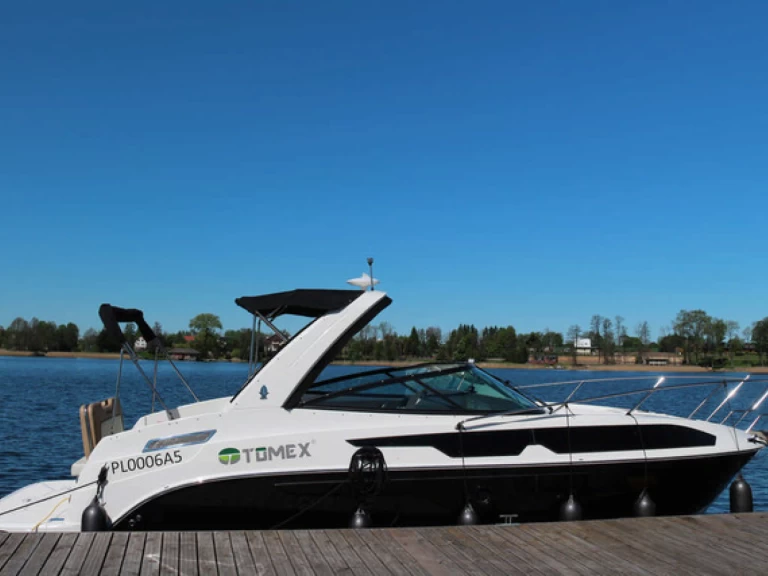 Motorboat to hire Górkło at the best price