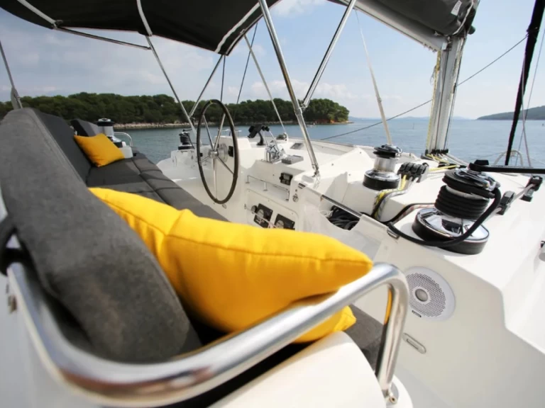 Hire Catamaran with or without skipper Lagoon San Pedro del Pinatar