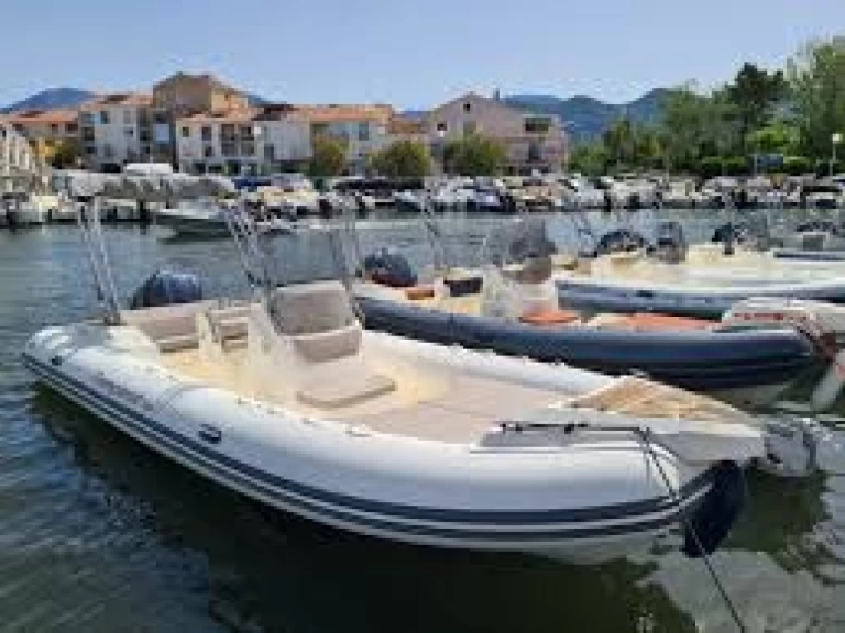 Yacht hire Arzon cheap CAPELLI TEMPEST 700